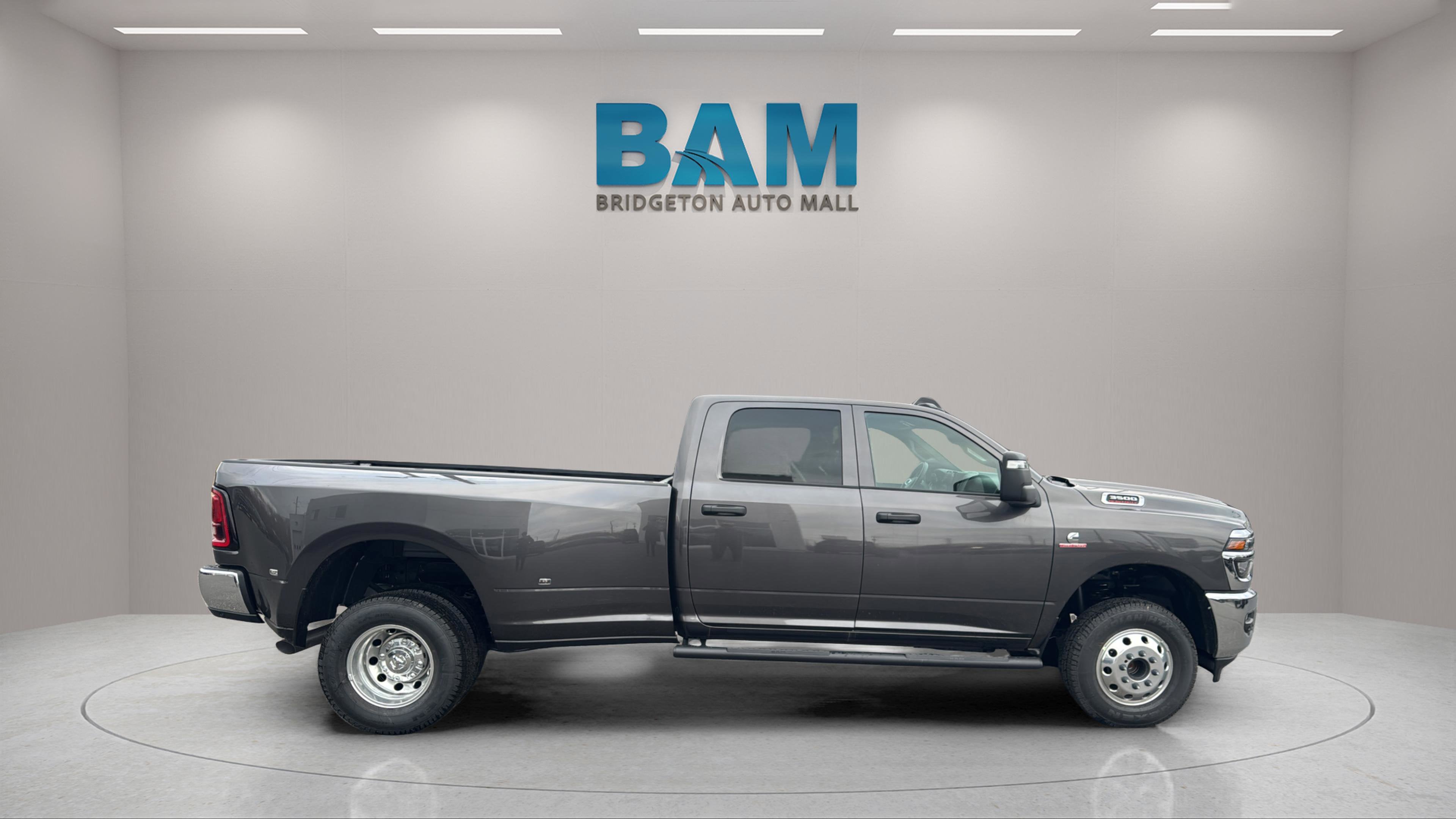 2026 RAM Ram 3500 RAM 3500 TRADESMAN CREW CAB 4X4 8' BOX