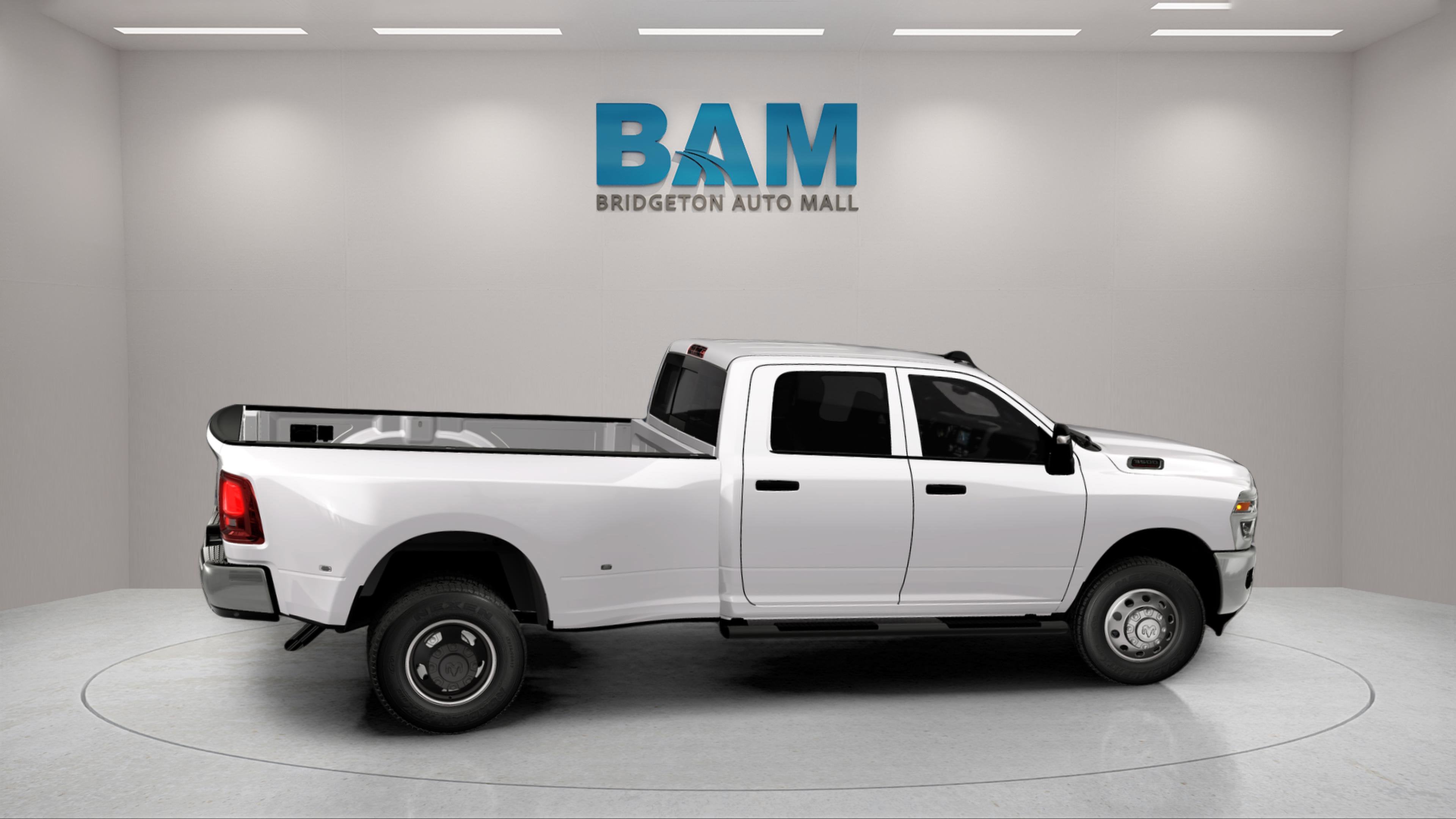 2026 RAM Ram 3500 RAM 3500 TRADESMAN CREW CAB 4X4 8' BOX