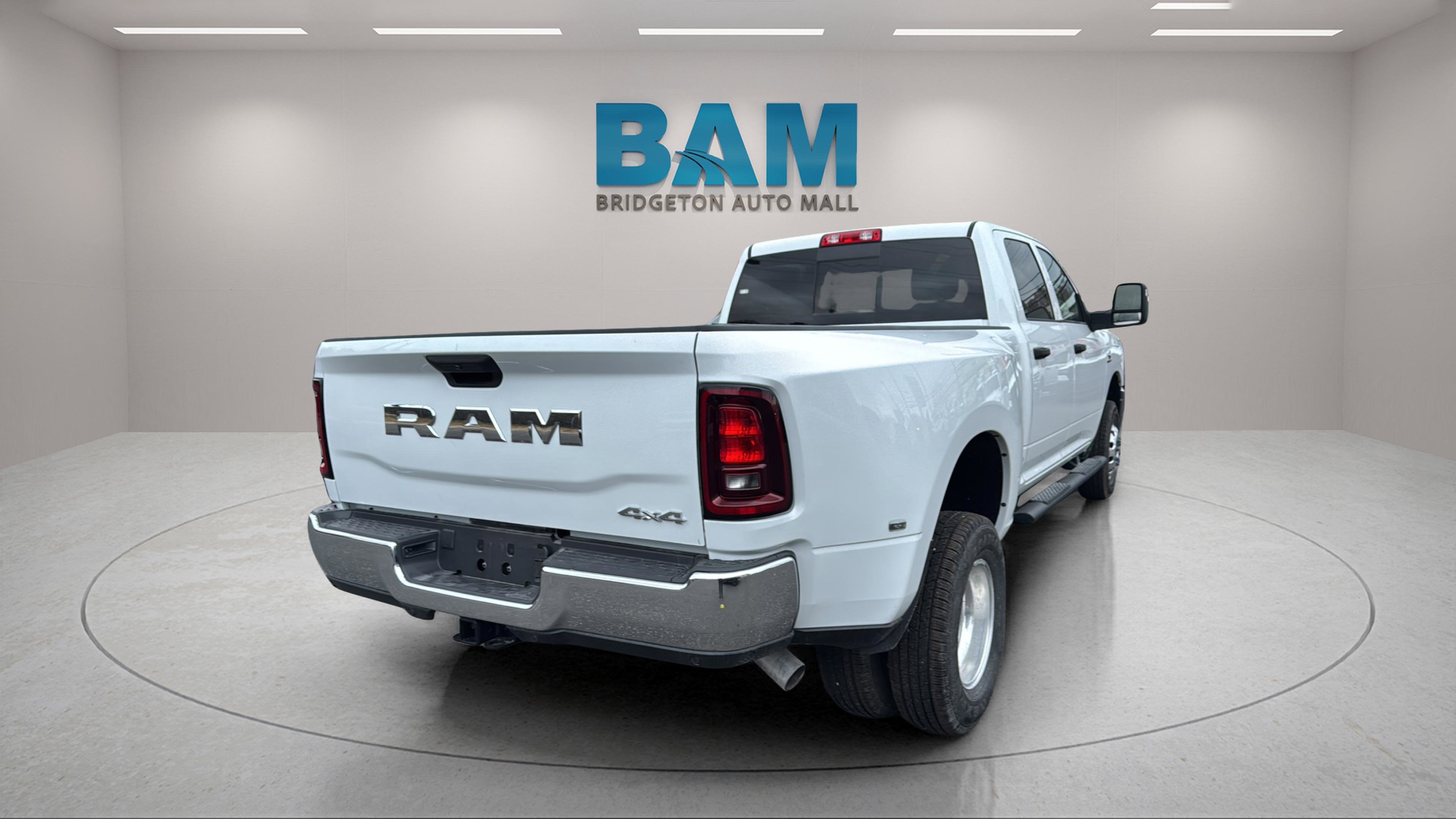 2026 RAM Ram 3500 RAM 3500 TRADESMAN CREW CAB 4X4 8' BOX