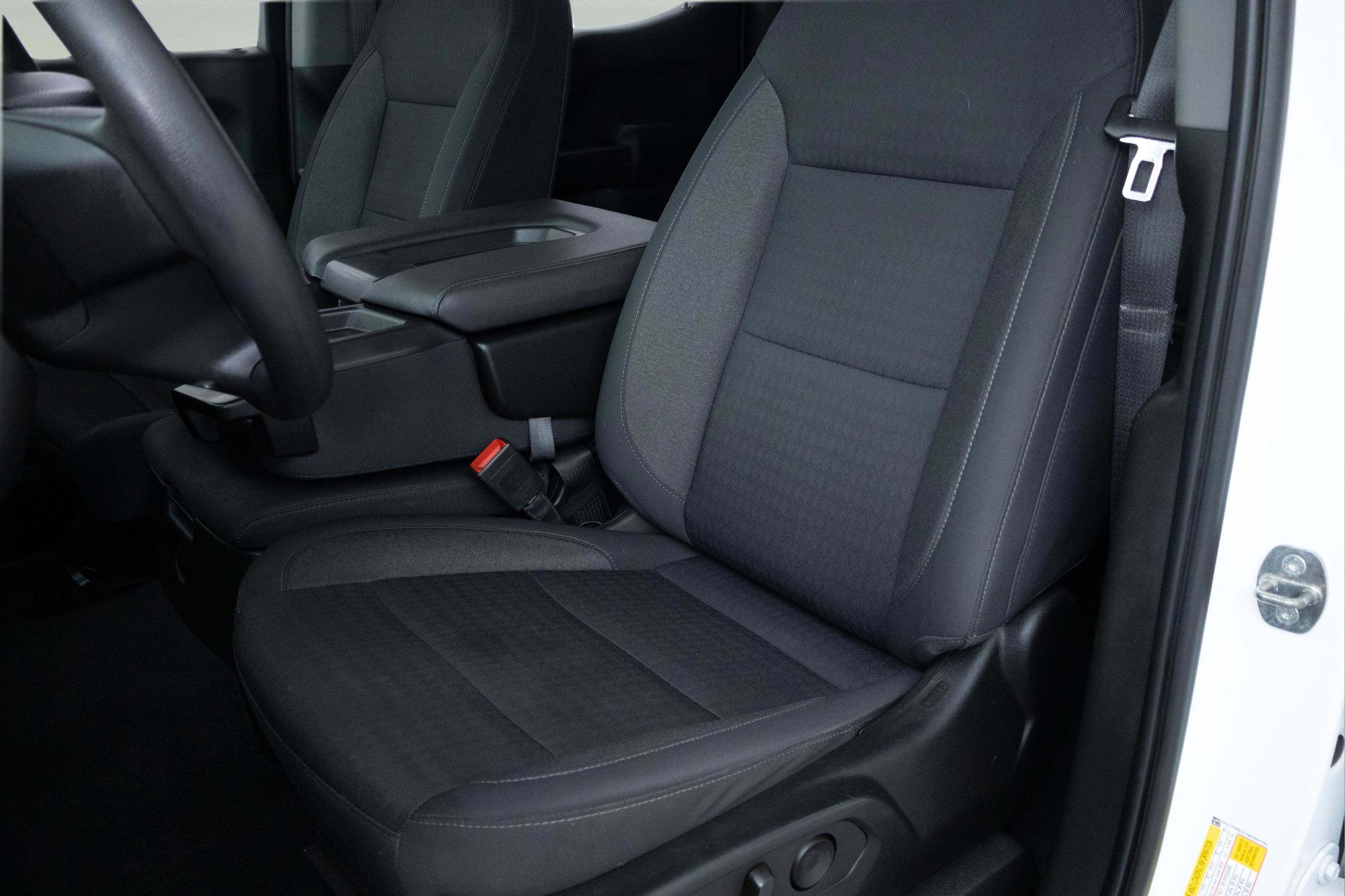 2022 Chevrolet Silverado 1500 4WD Crew Cab Short Bed Custom