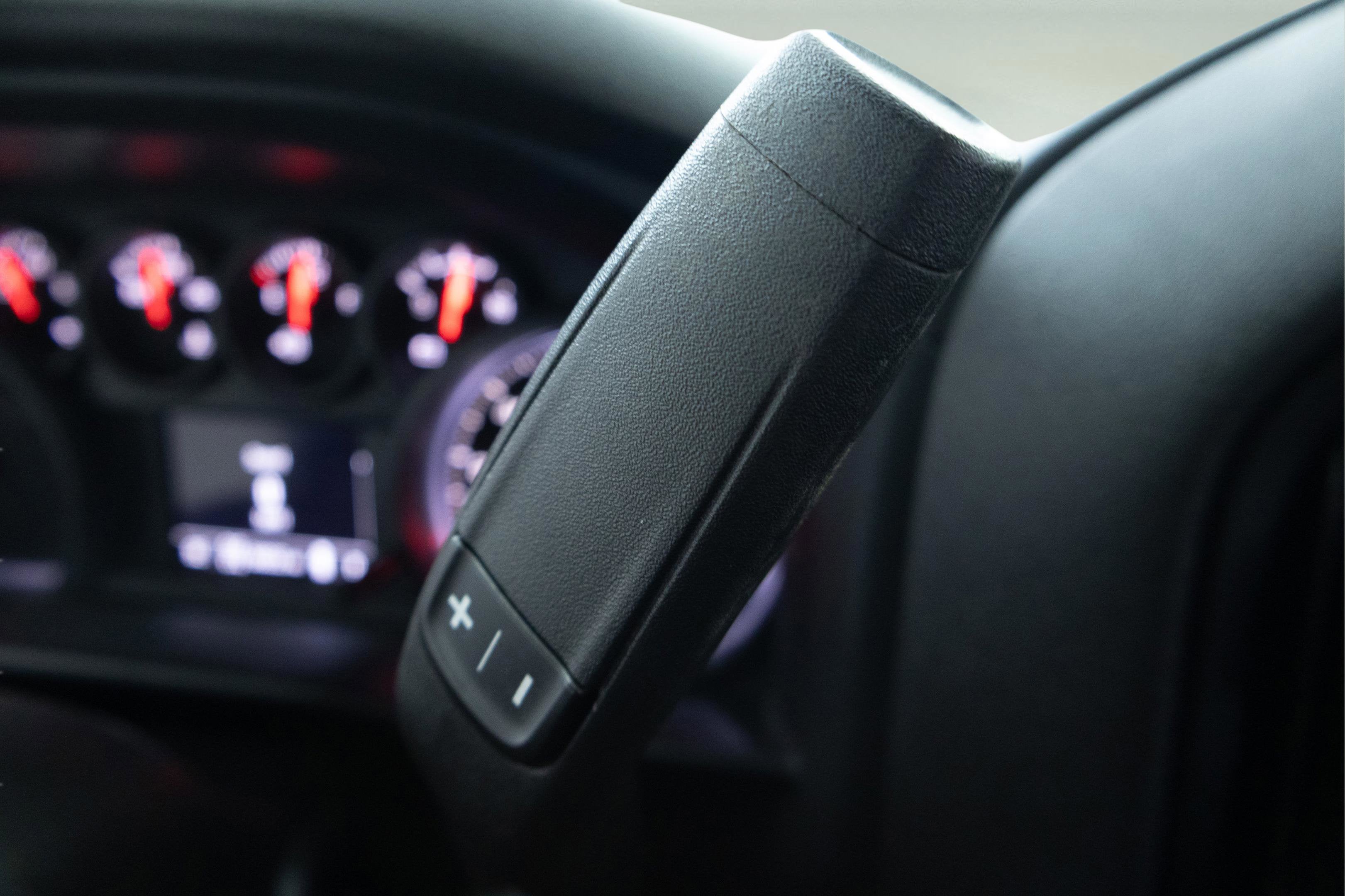 2022 Chevrolet Silverado 1500 4WD Crew Cab Short Bed Custom