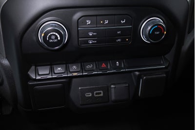 2022 Chevrolet Silverado 1500 4WD Crew Cab Short Bed Custom