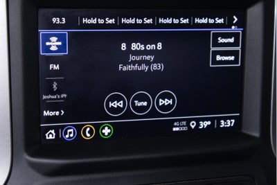 2022 Chevrolet Silverado 1500 4WD Crew Cab Short Bed Custom