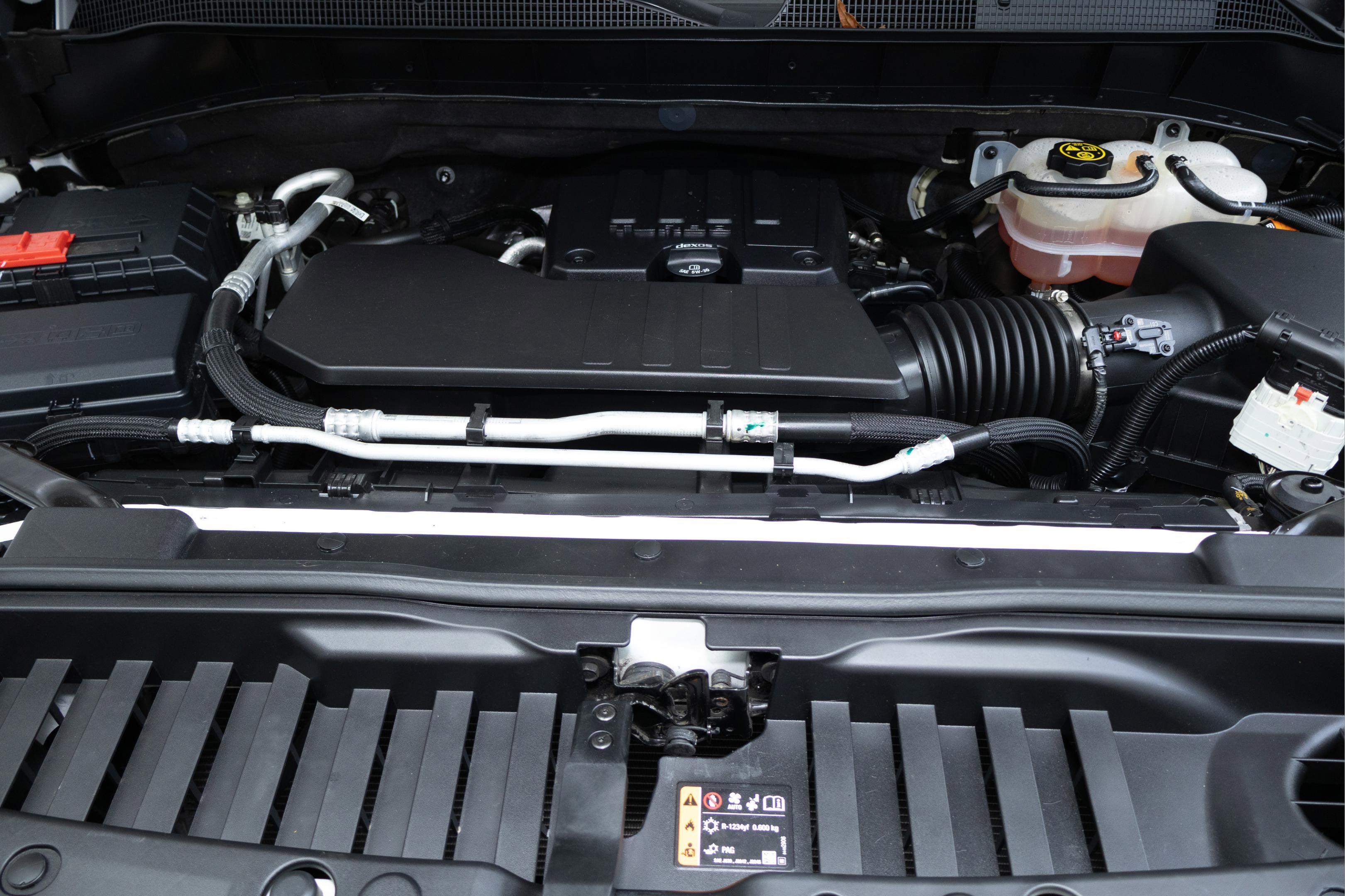 2022 Chevrolet Silverado 1500 4WD Crew Cab Short Bed Custom