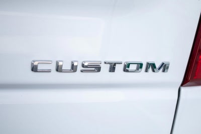2022 Chevrolet Silverado 1500 4WD Crew Cab Short Bed Custom