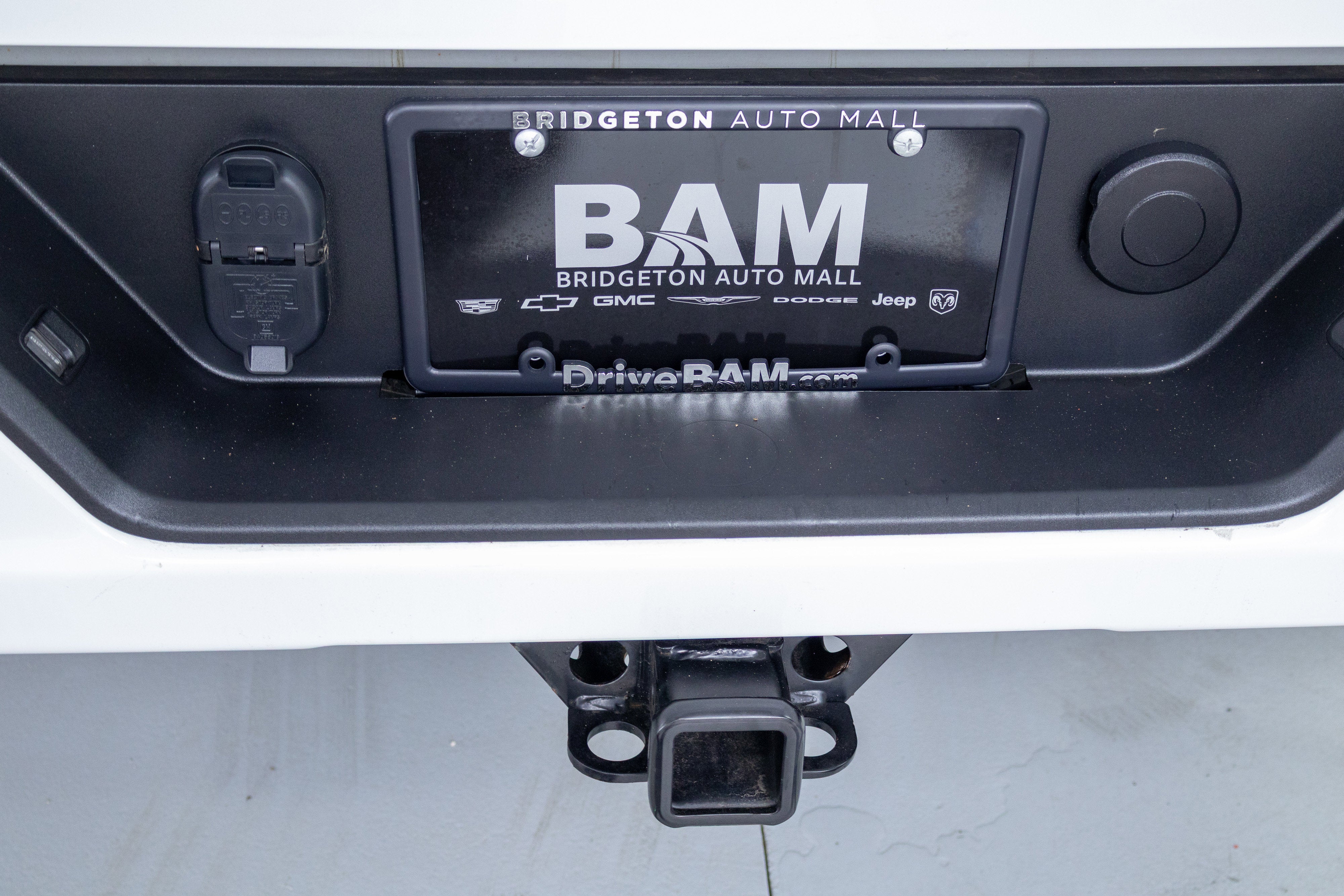 2022 Chevrolet Silverado 1500 4WD Crew Cab Short Bed Custom