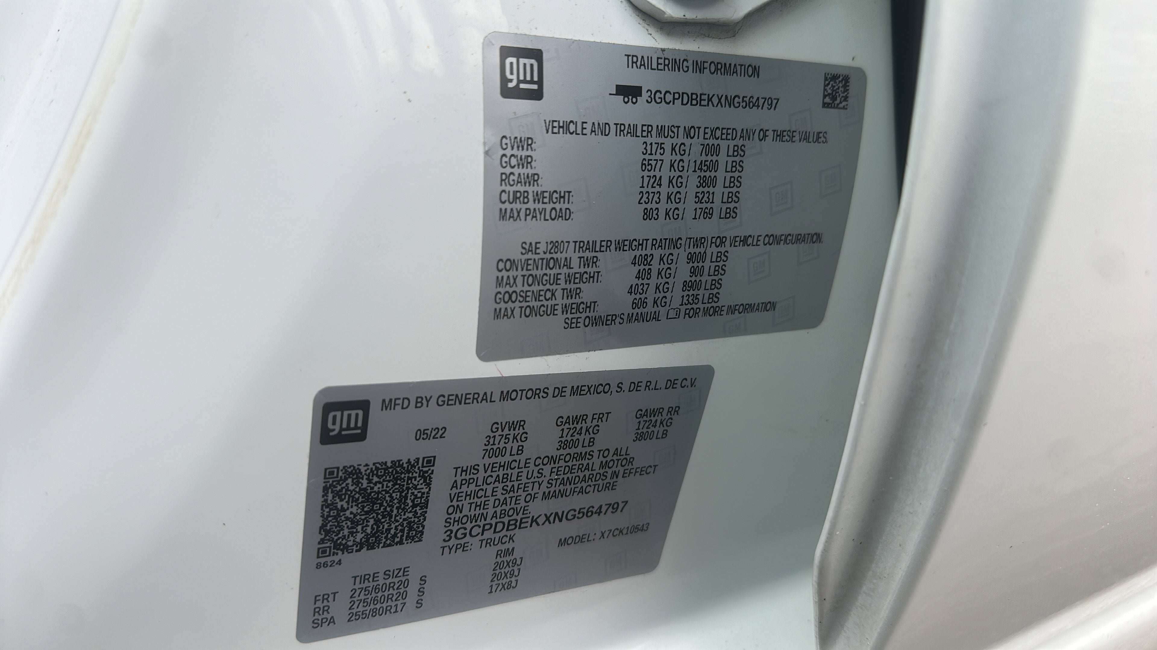 2022 Chevrolet Silverado 1500 4WD Crew Cab Short Bed Custom