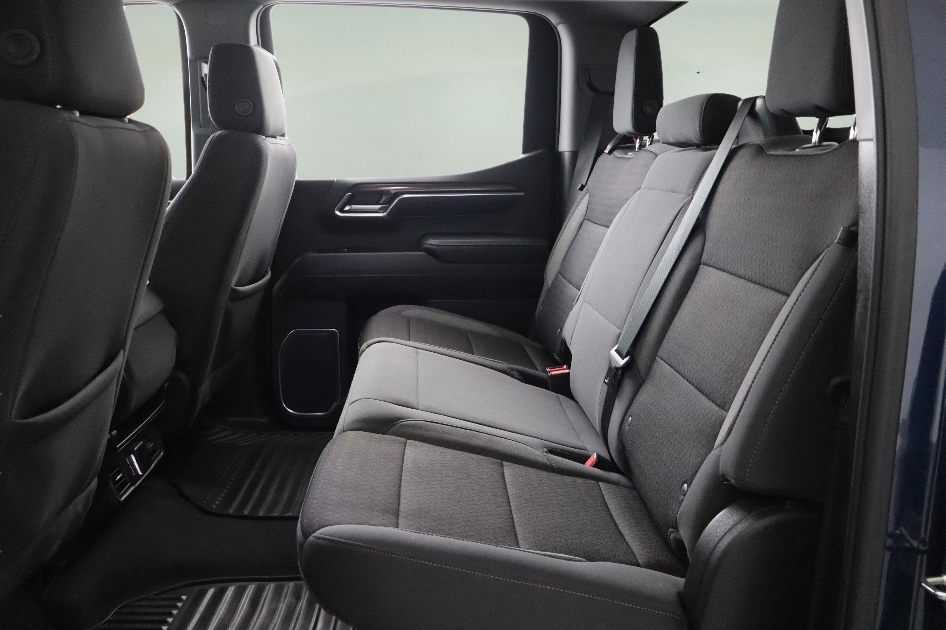 2023 Chevrolet Silverado 1500 4WD Crew Cab Short Bed LT with 2FL