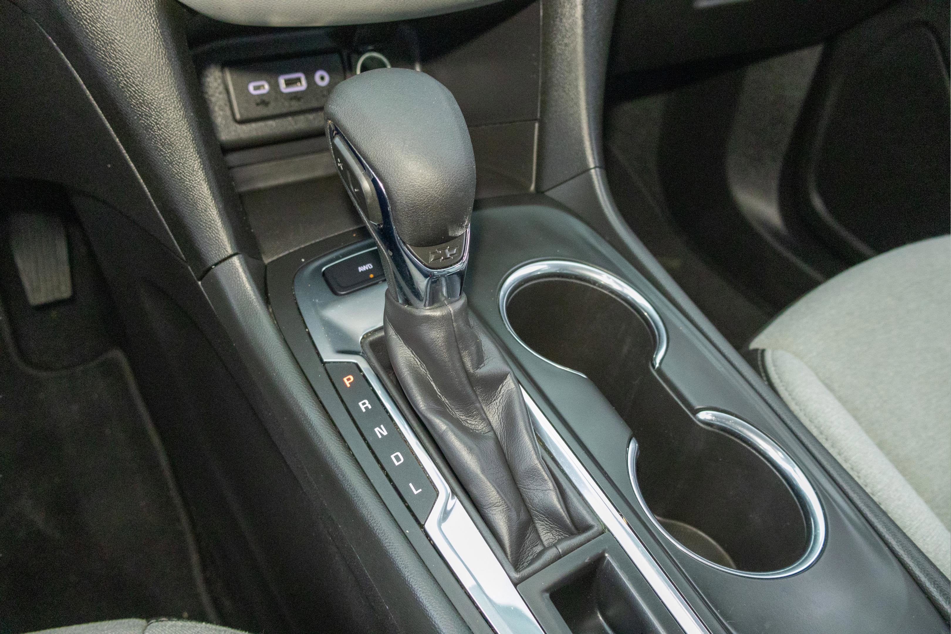 2022 Chevrolet Equinox AWD LS