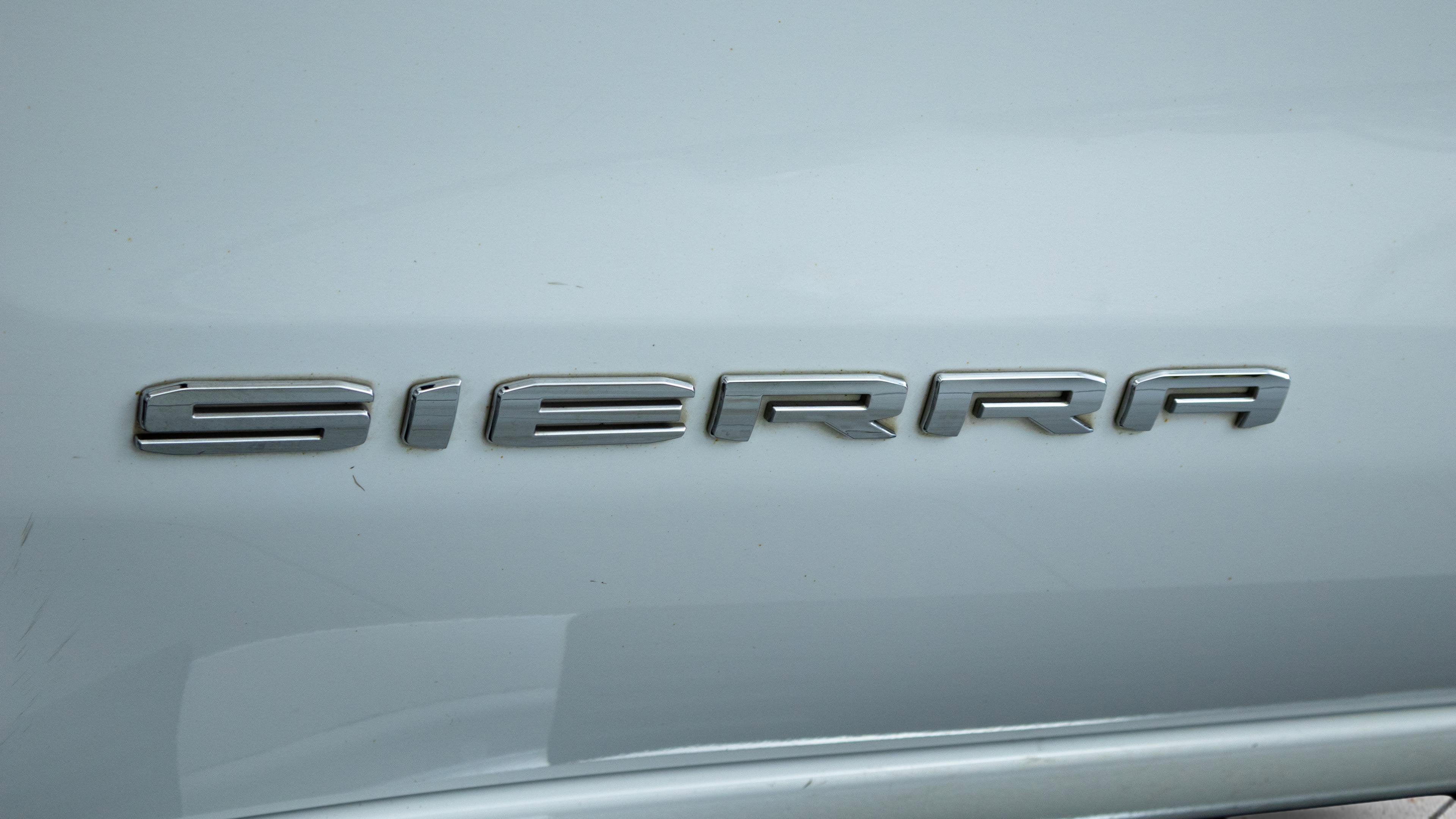 2022 GMC Sierra 1500 4WD Crew Cab Short Box SLT