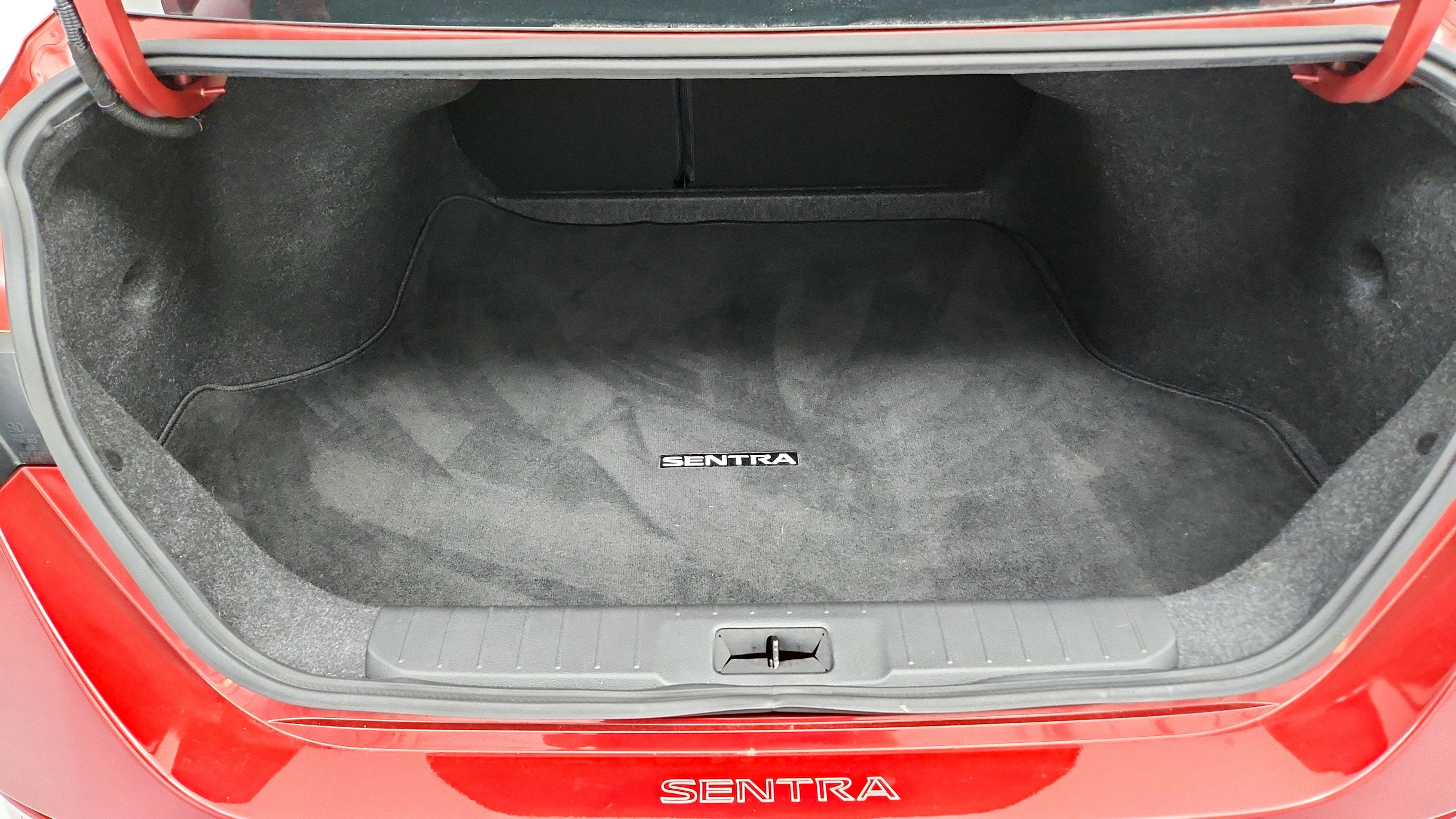 2021 Nissan Sentra SV Xtronic CVT