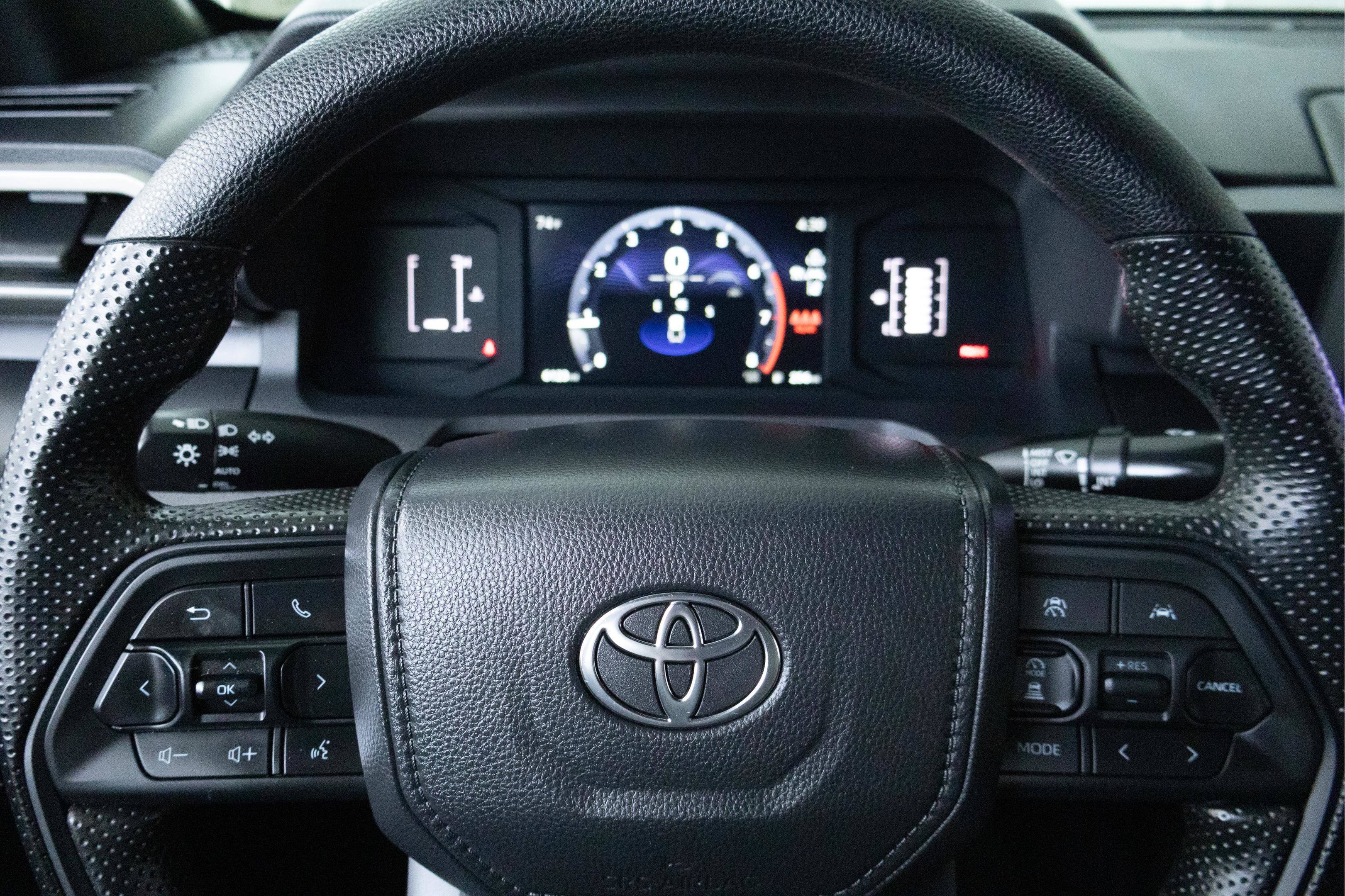 2025 Toyota Tacoma SR