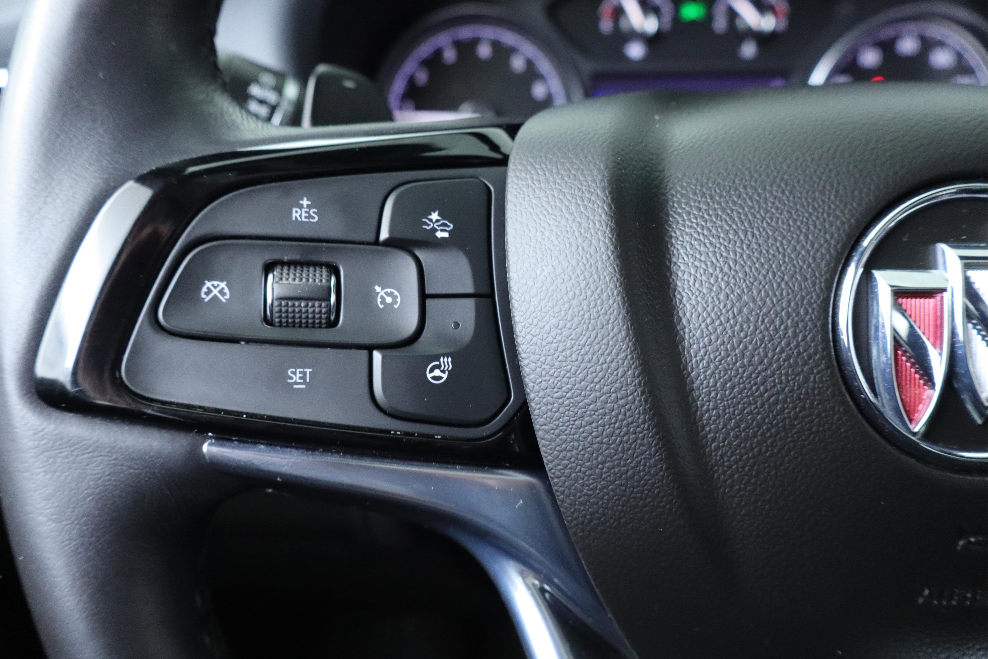 2023 Buick Enclave Essence AWD