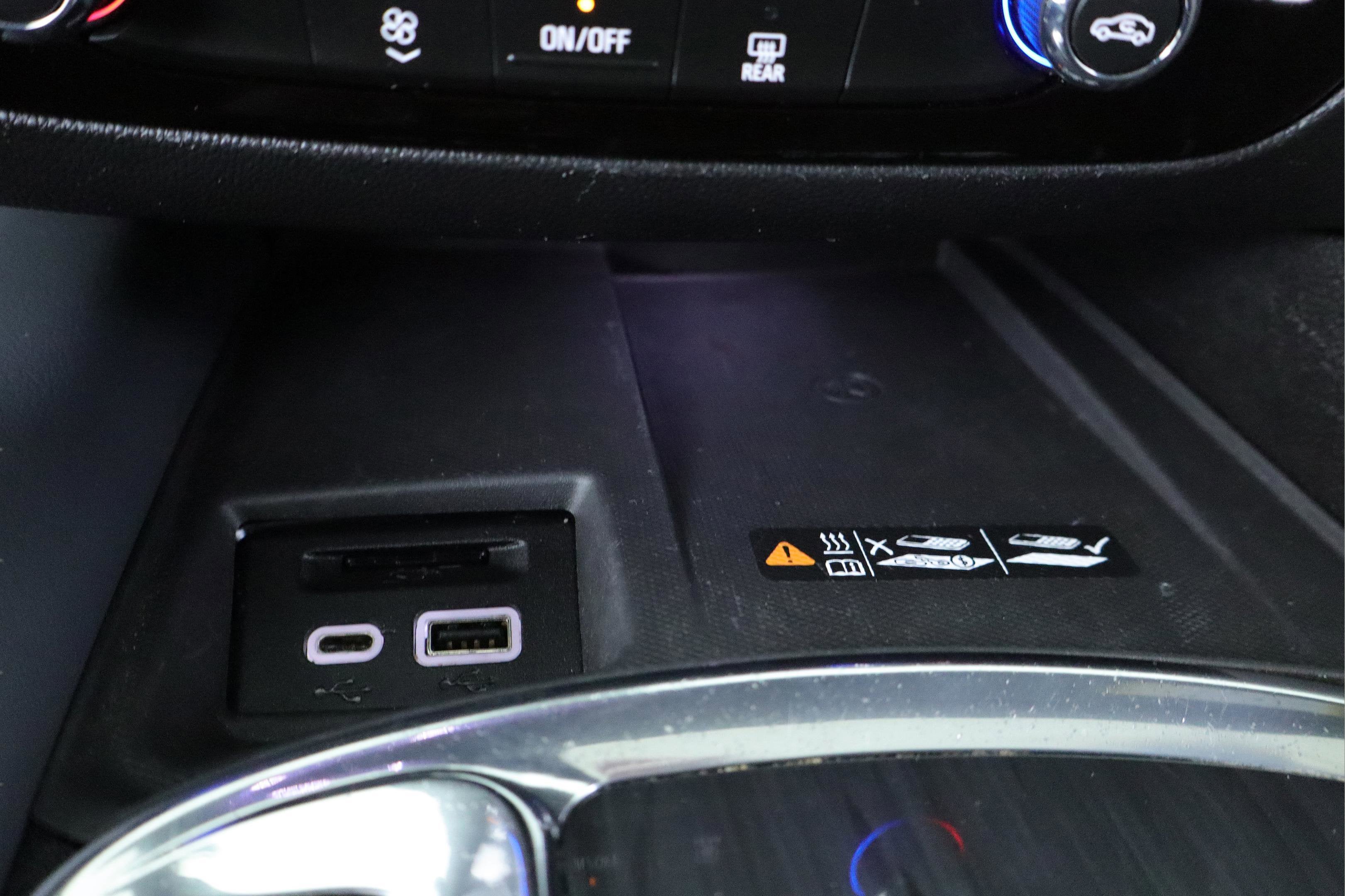 2023 Buick Enclave Essence AWD