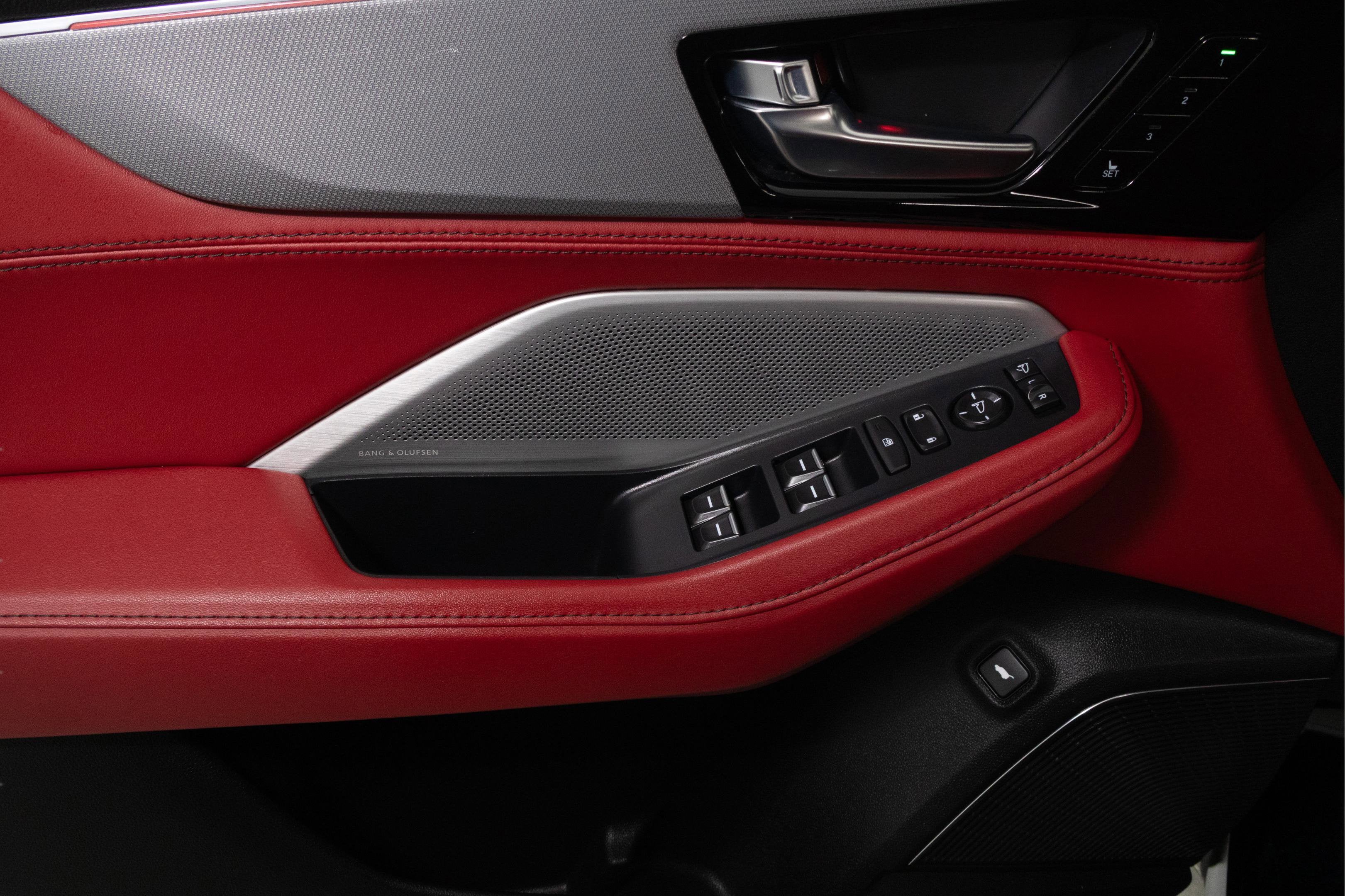 2025 Acura MDX A-SPEC Advance Package