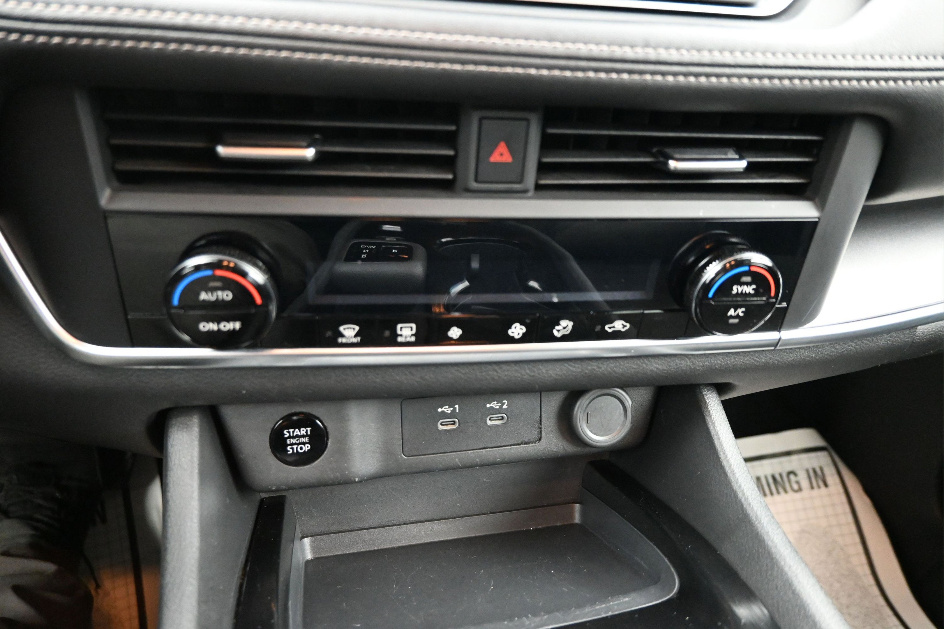 2025 Nissan Rogue SV FWD