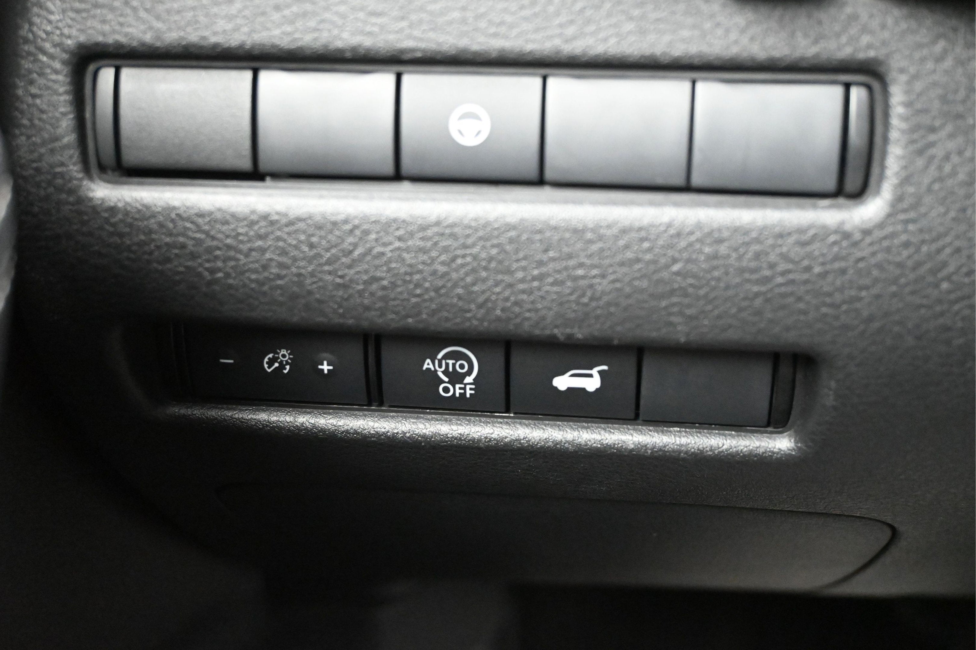 2025 Nissan Rogue SV FWD