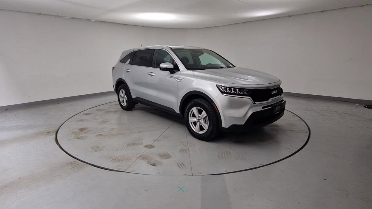 2022 Kia Sorento LX