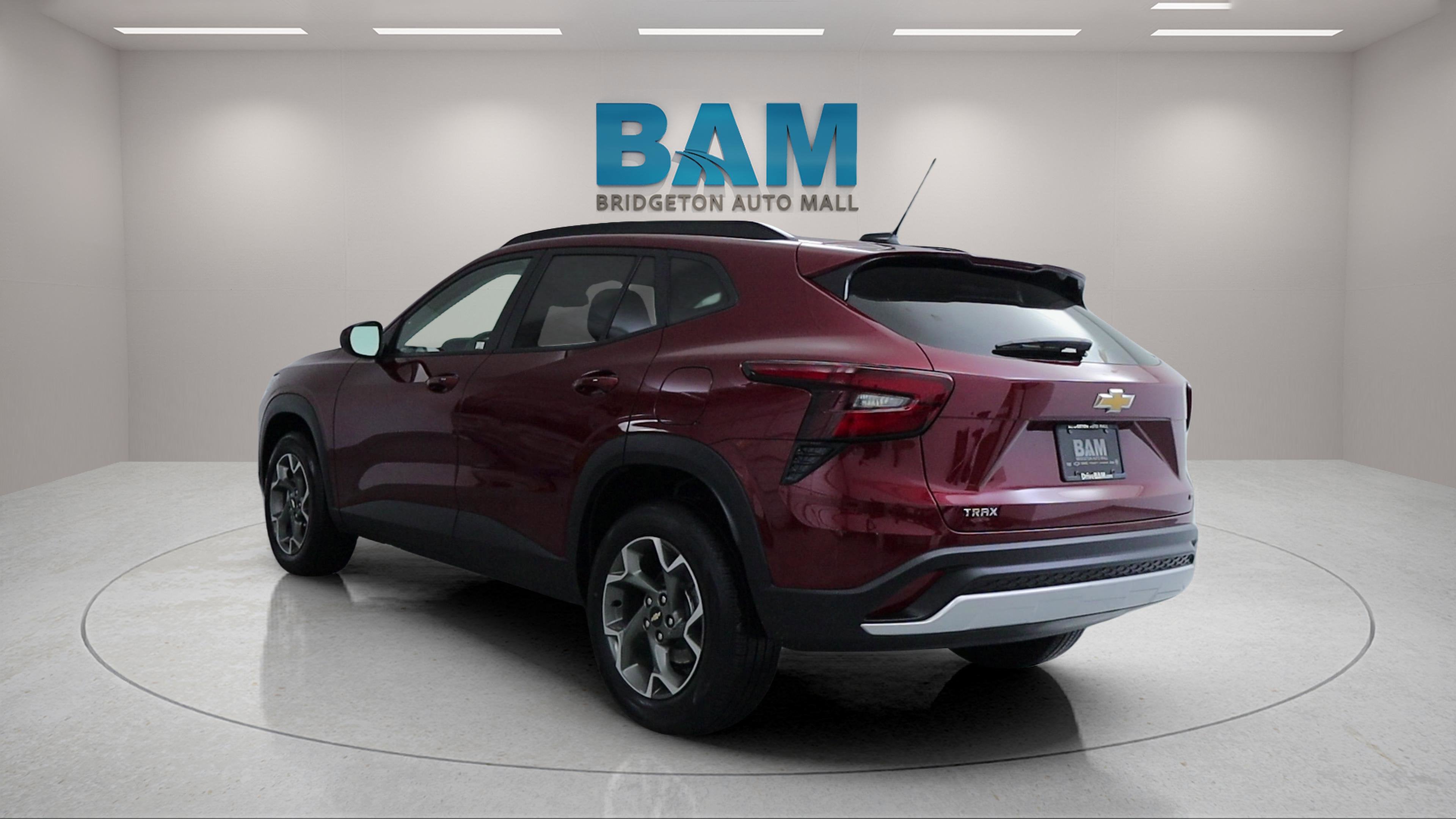 2025 Chevrolet Trax FWD LT