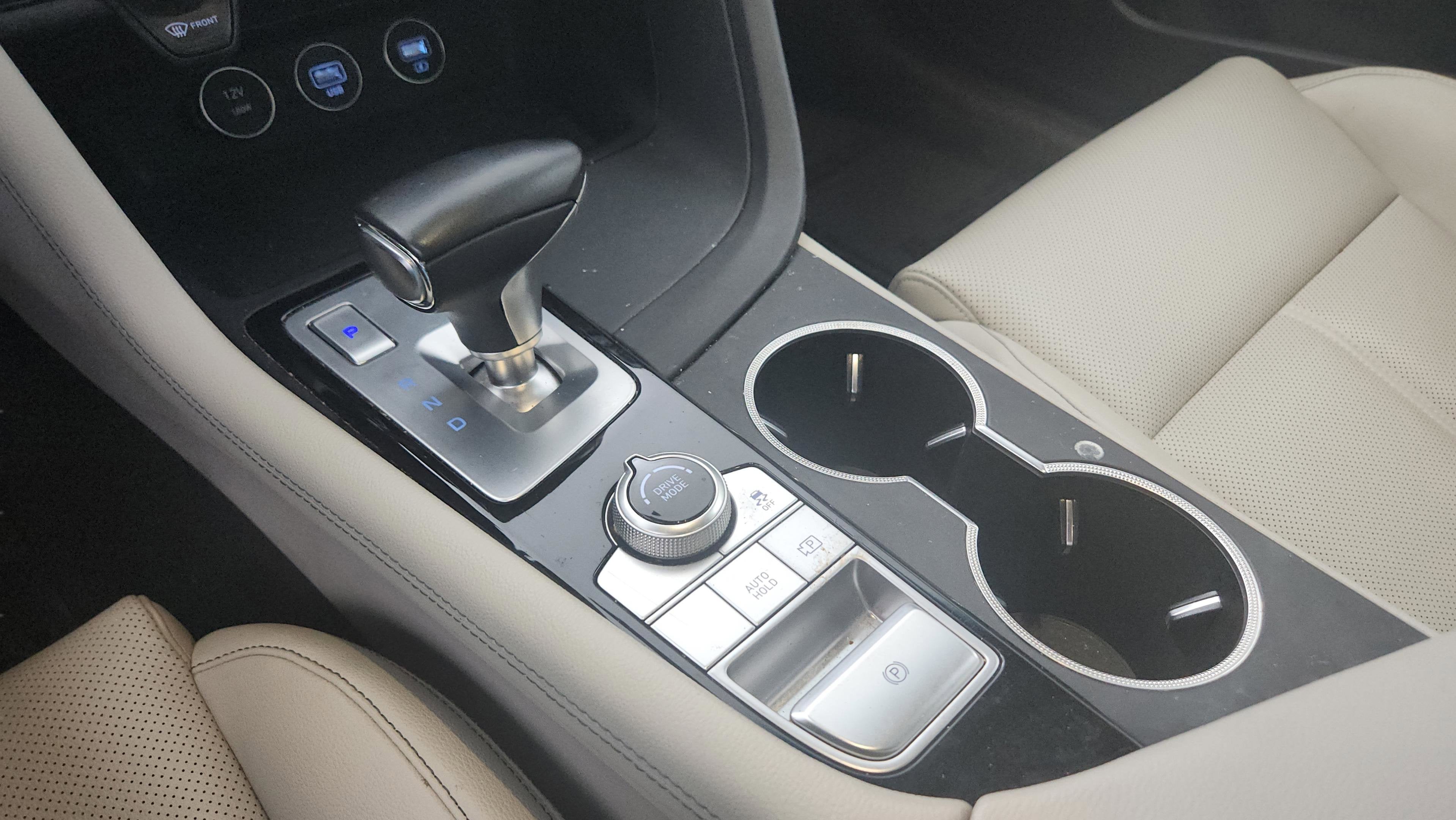 2022 Genesis G70 2.0T AWD