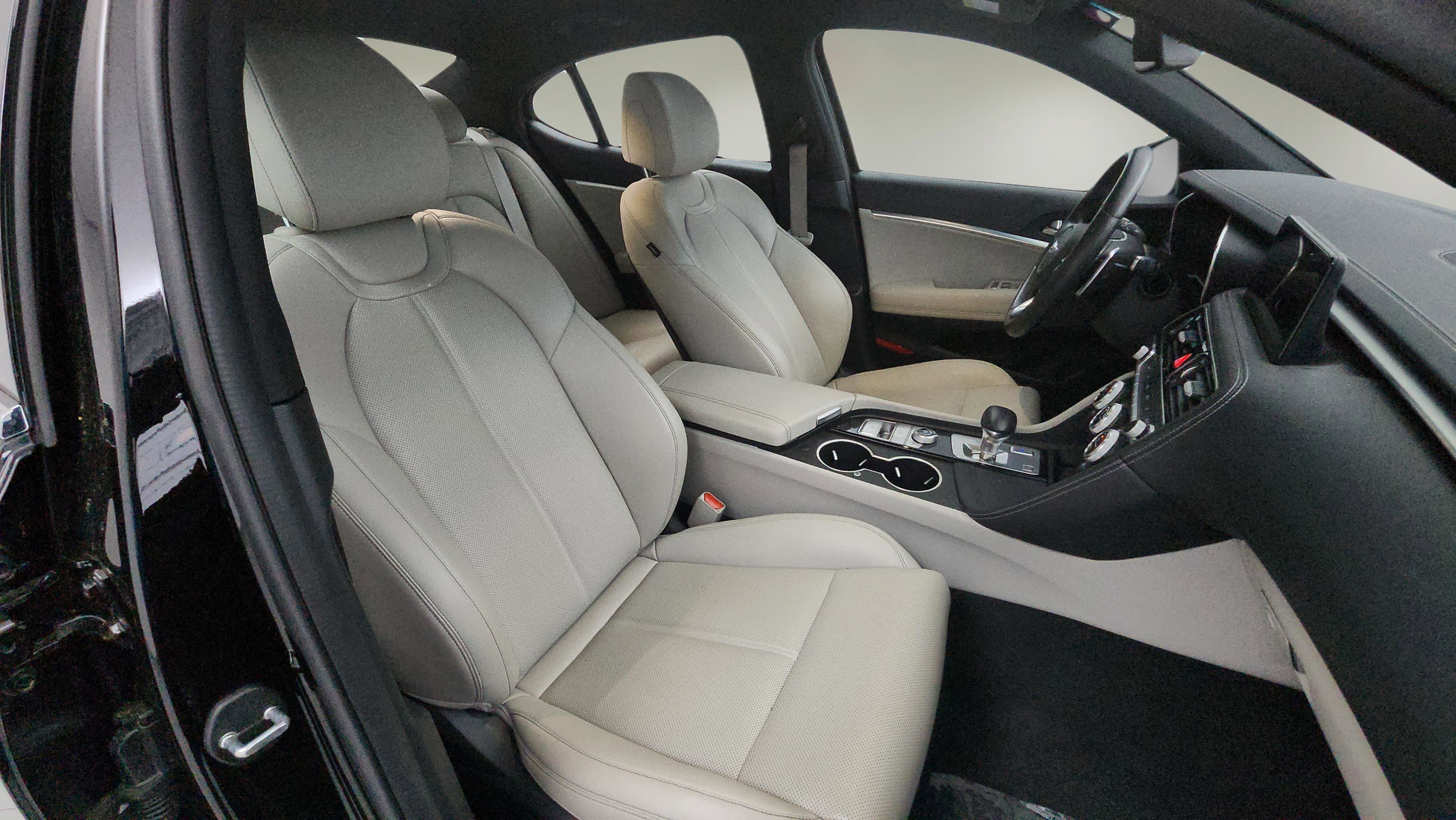 2022 Genesis G70 2.0T AWD