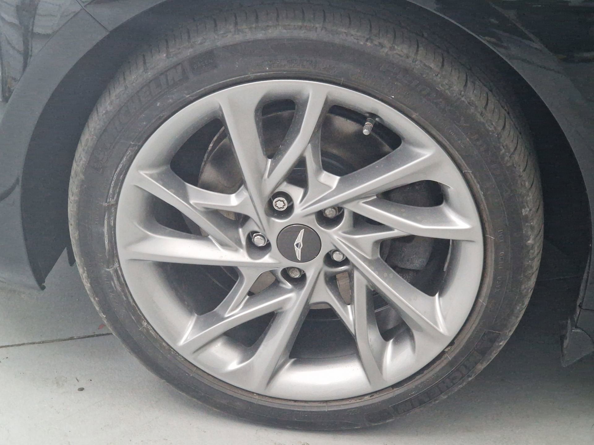 2022 Genesis G70 2.0T AWD