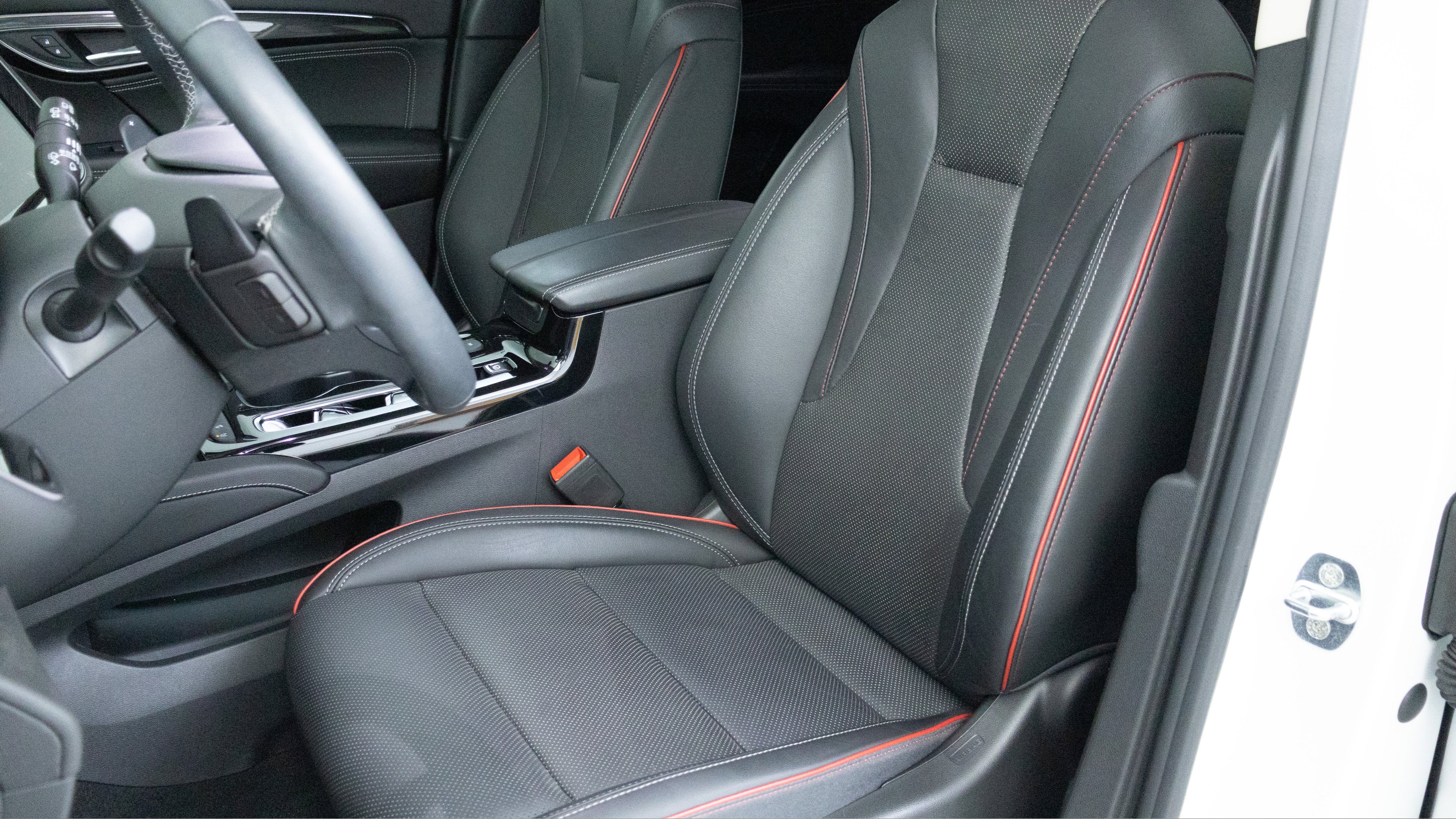 2023 Buick Envision Essence AWD