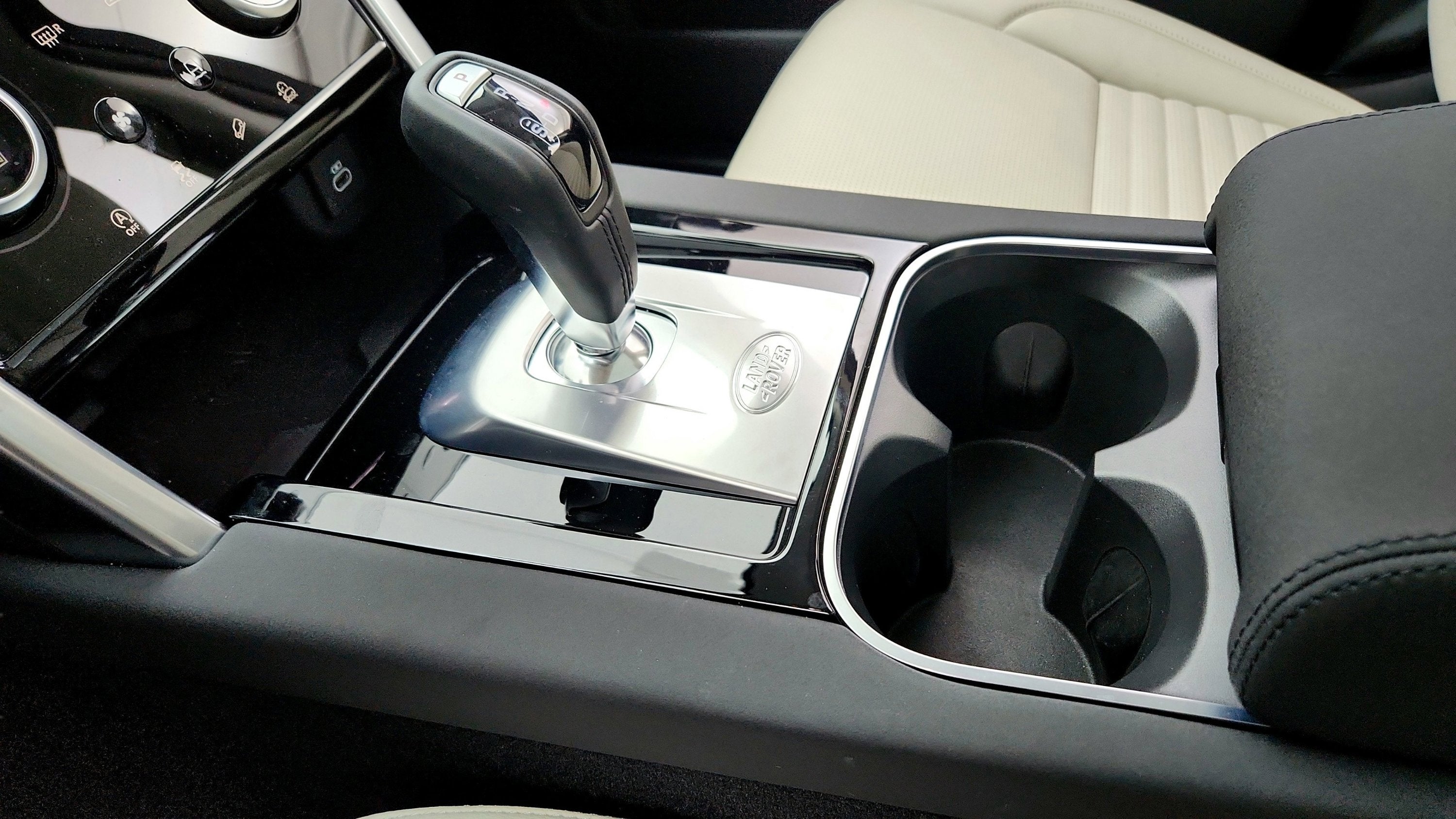 2023 Land Rover Discovery Sport SE