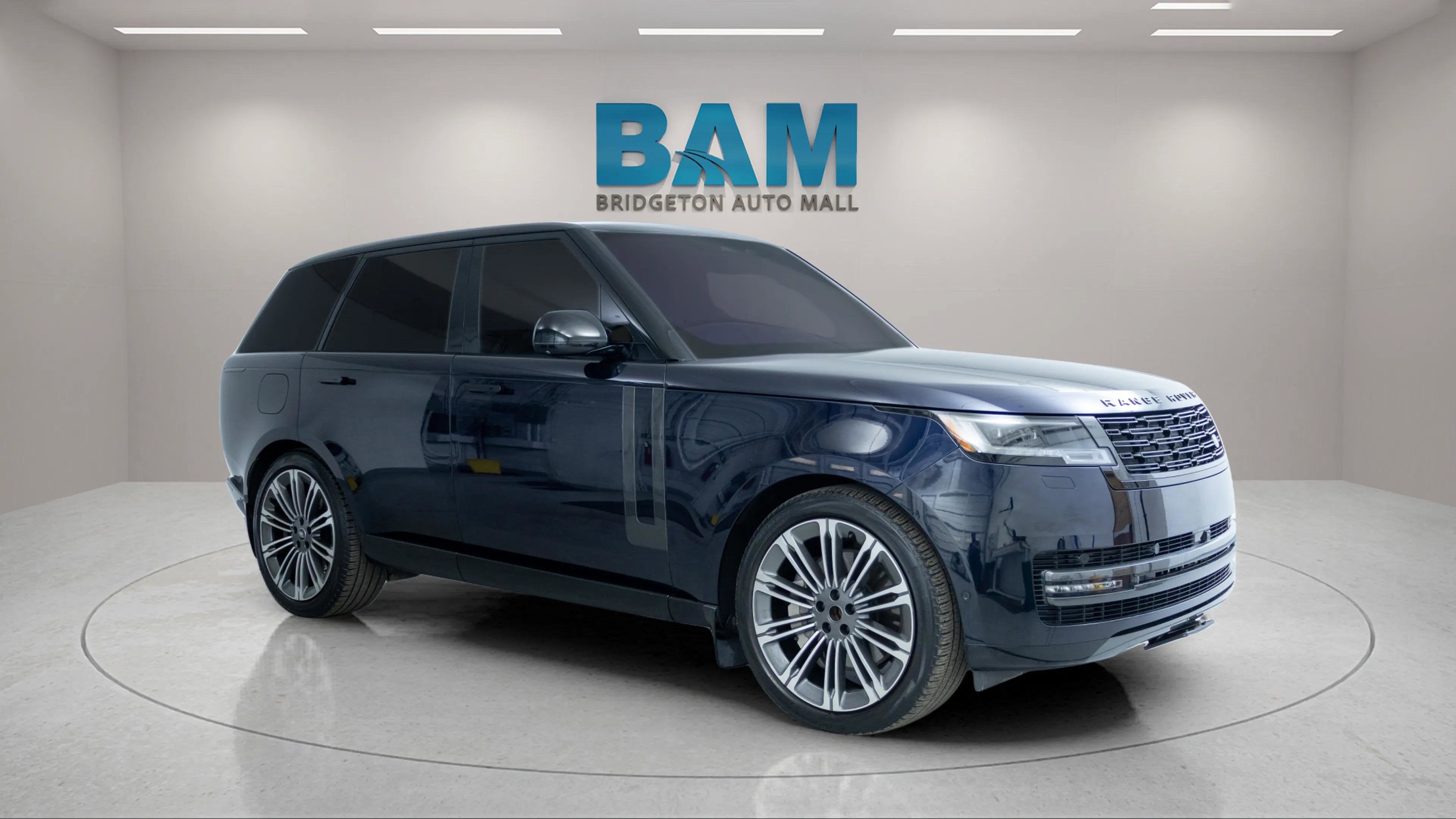 2023 Land Rover Range Rover P530 SE