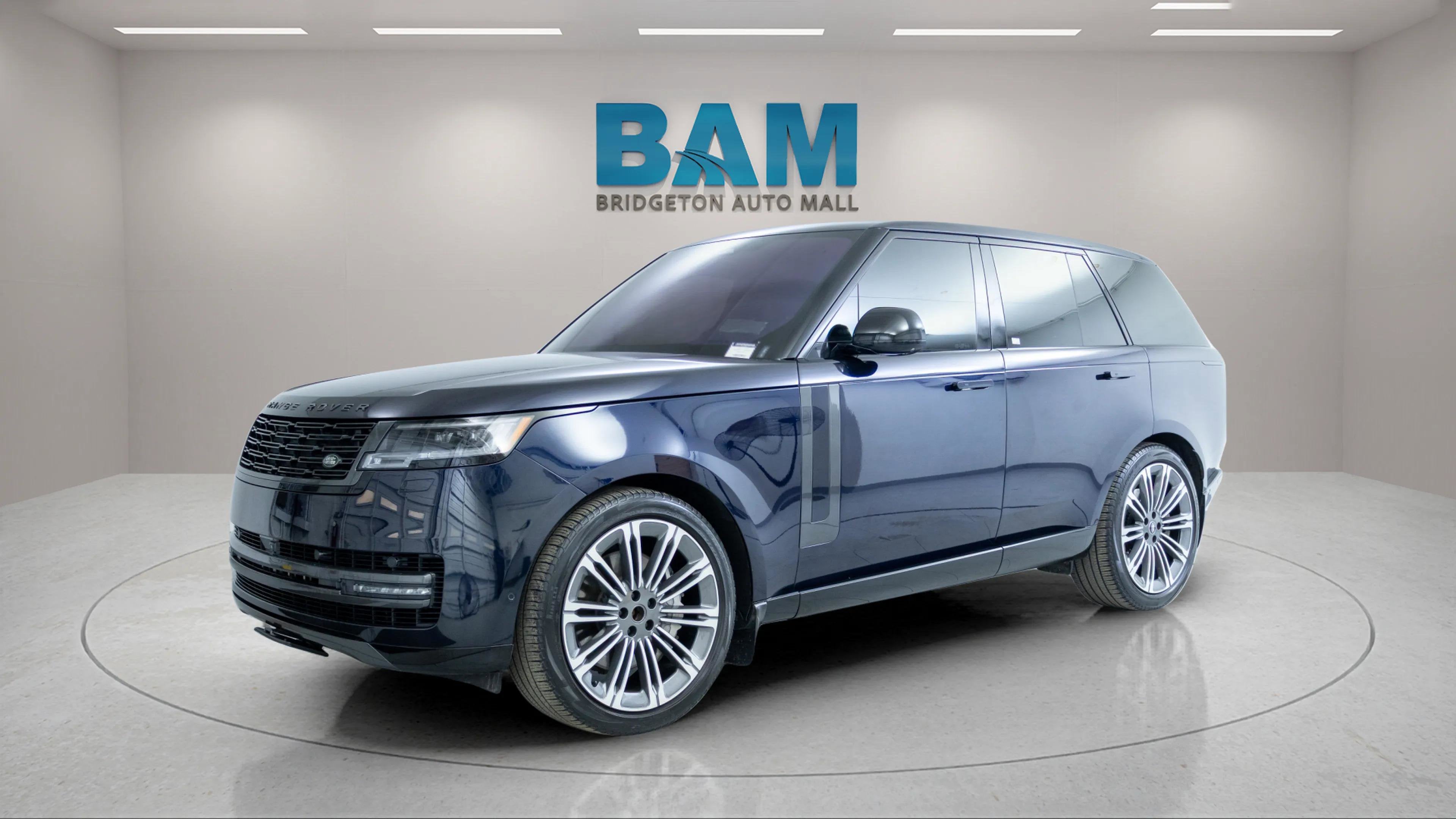 2023 Land Rover Range Rover P530 SE