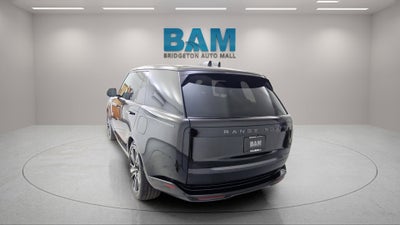 2025 Land Rover Range Rover P550e SE