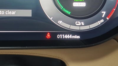 2025 Land Rover Range Rover P550e SE