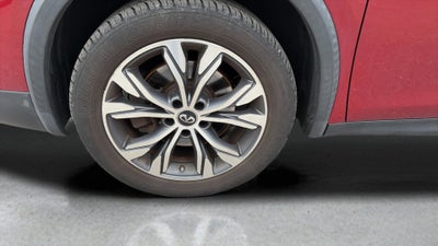 2017 INFINITI QX30 Premium