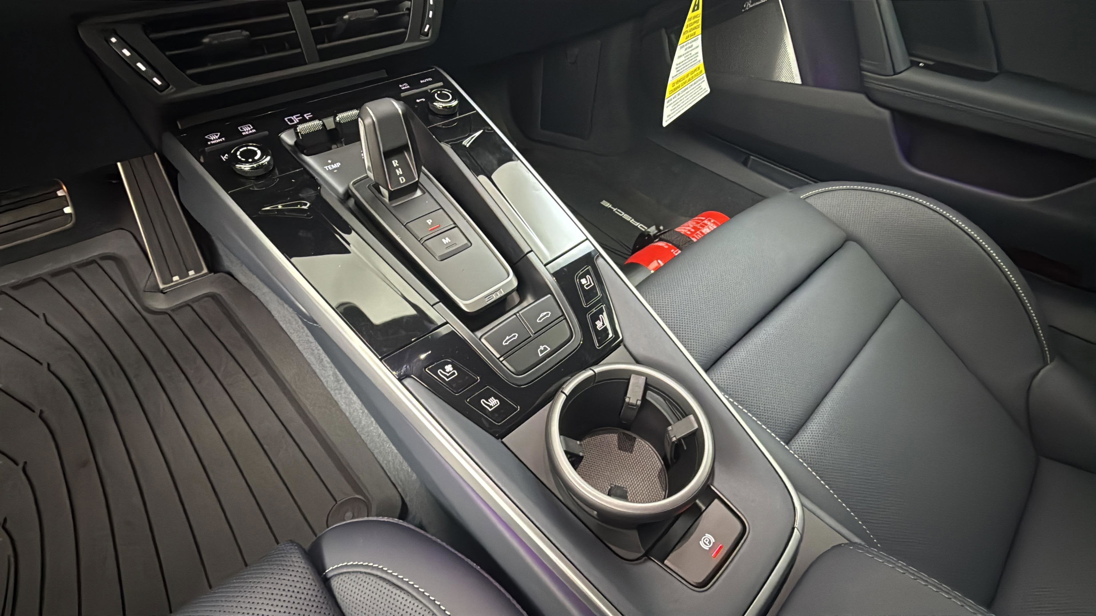 2026 Porsche 911 Carrera GTS Cabriolet