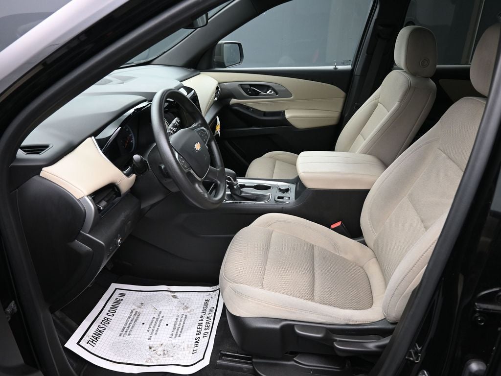 2023 Chevrolet Traverse LS