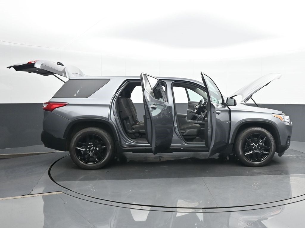 2021 Chevrolet Traverse LS