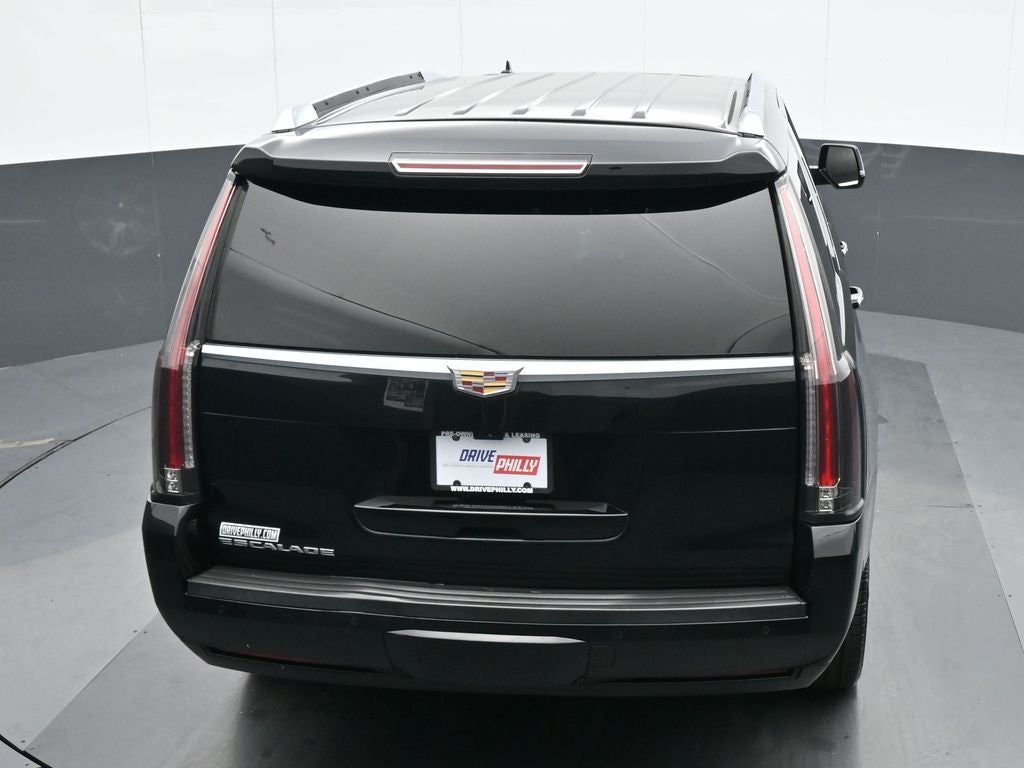 2019 Cadillac Escalade Luxury