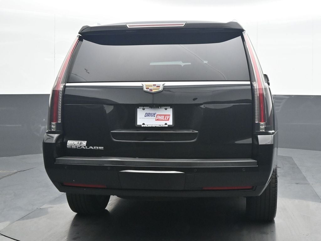 2019 Cadillac Escalade Luxury