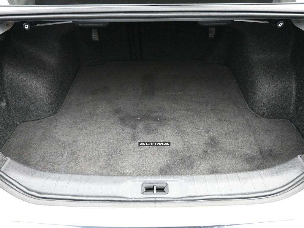 2023 Nissan Altima 2.0 SR