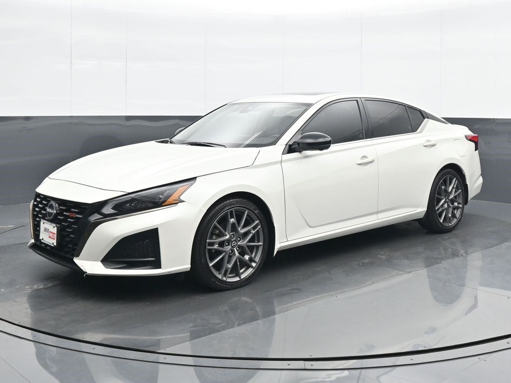 2023 Nissan Altima 2.0 SR