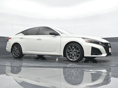 2023 Nissan Altima 2.0 SR