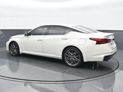 2023 Nissan Altima 2.0 SR