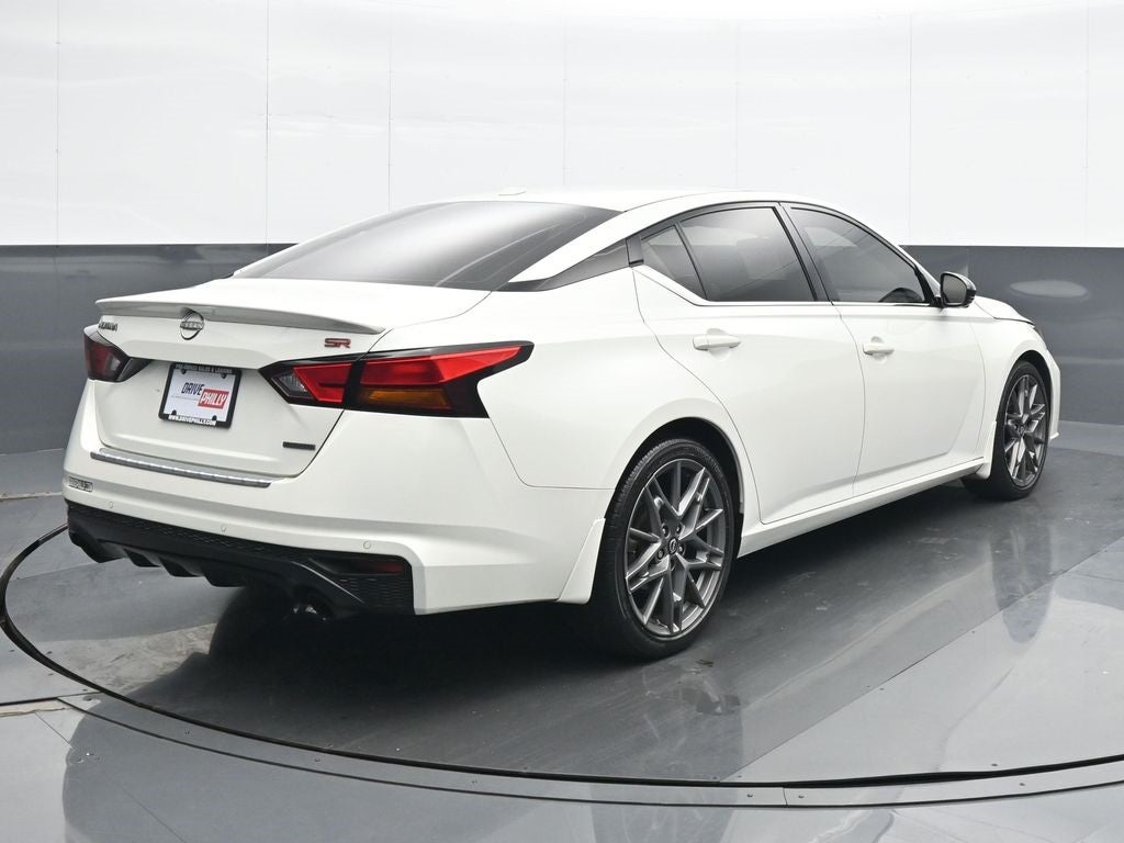 2023 Nissan Altima 2.0 SR