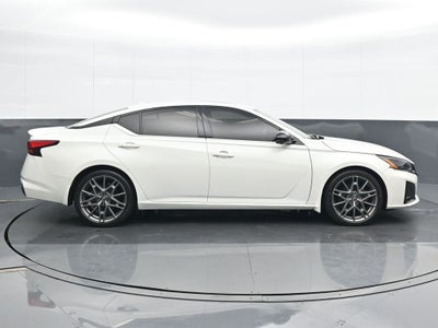 2023 Nissan Altima 2.0 SR