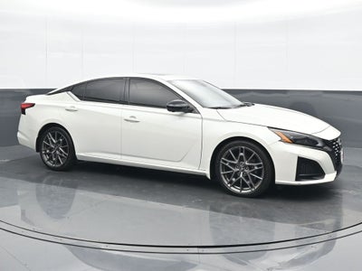 2023 Nissan Altima 2.0 SR
