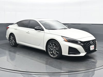2023 Nissan Altima 2.0 SR