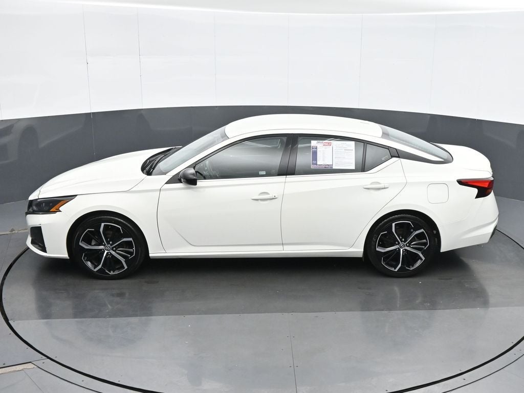 2025 Nissan Altima 2.5 SR