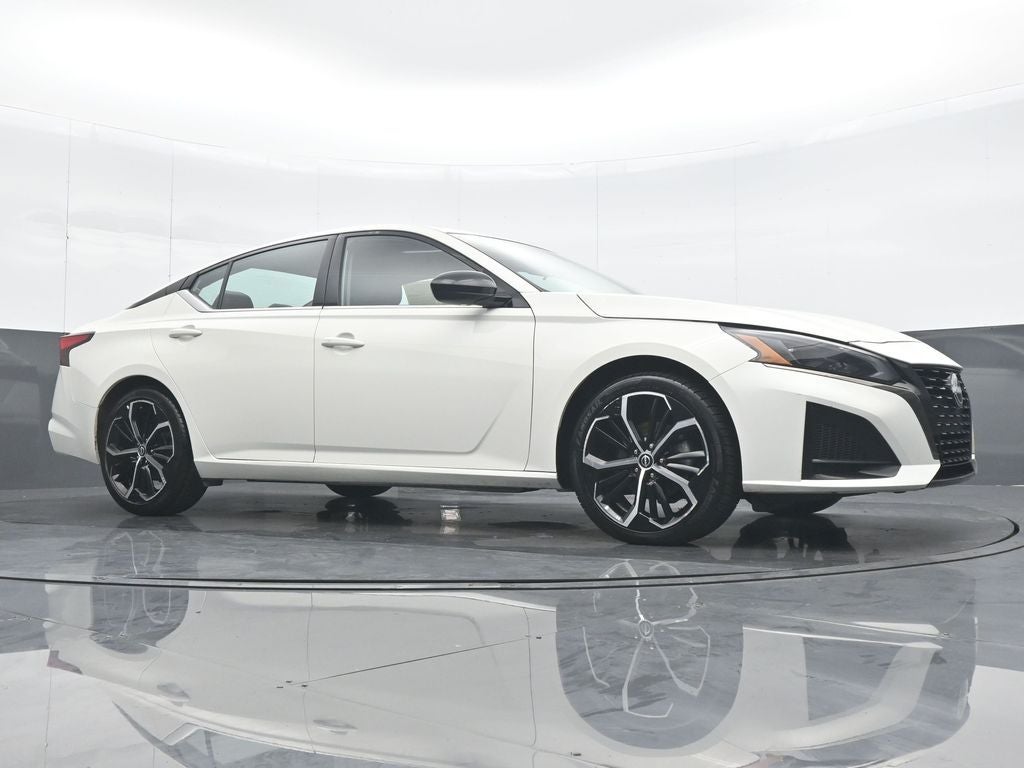2025 Nissan Altima 2.5 SR