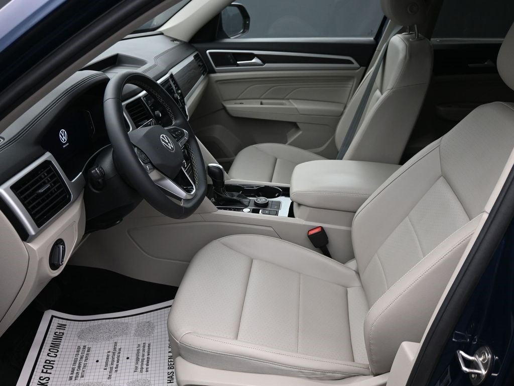 2022 Volkswagen Atlas 3.6L V6 SE w/Technology