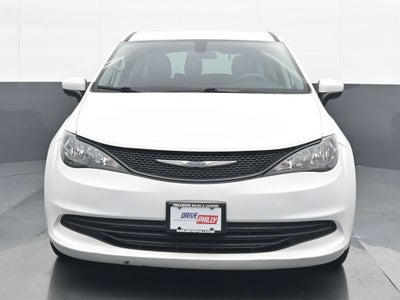 2020 Chrysler Voyager L